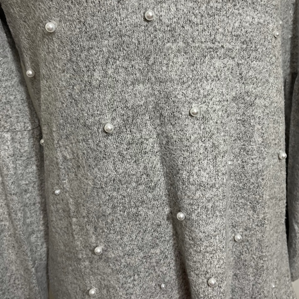 Simply Vera Vera Wang Bell Sleeve Top - Picture 9 of 12